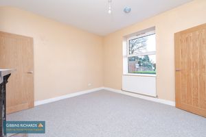 Sitting Room- click for photo gallery